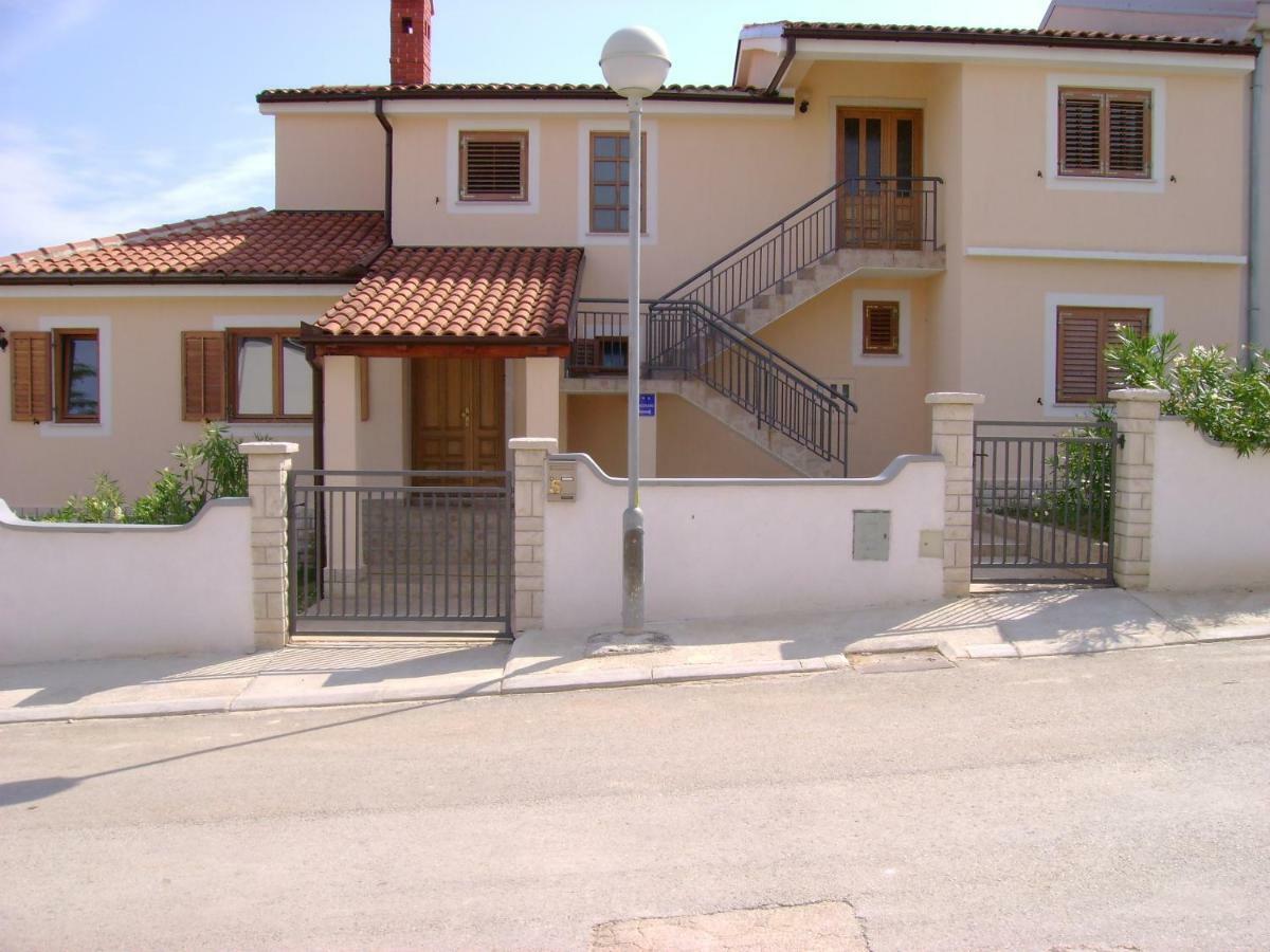 Villa Marianne Vinkuran Exterior photo